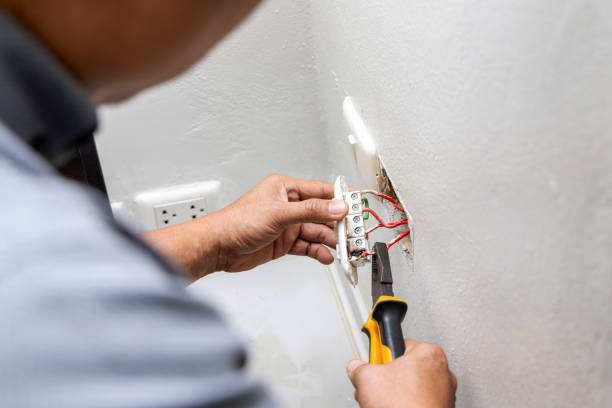 Best Licensed Electrician  in Baker City, OR